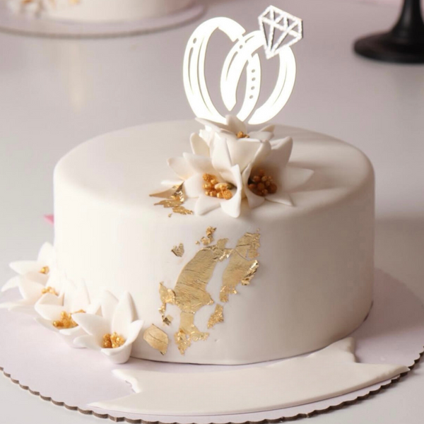 Large-sized Elegant Celebration Cake