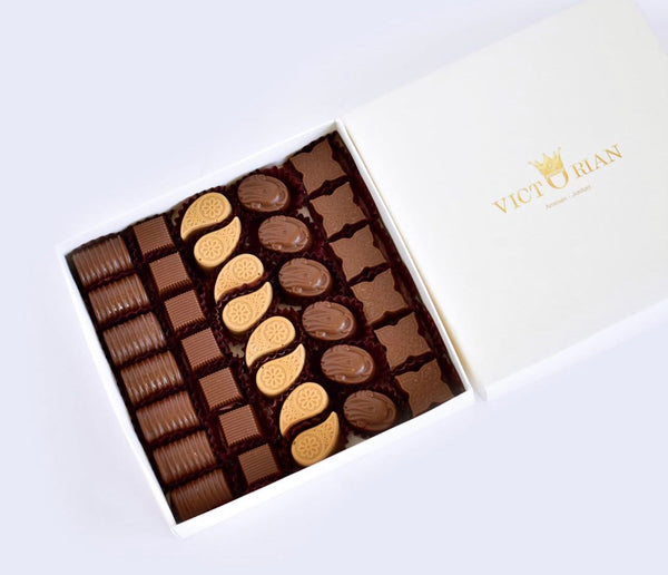1/2 Kilo Chocolates Box by Victorian