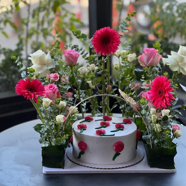 Amazing Combo of Cake and Flowers Arrangement