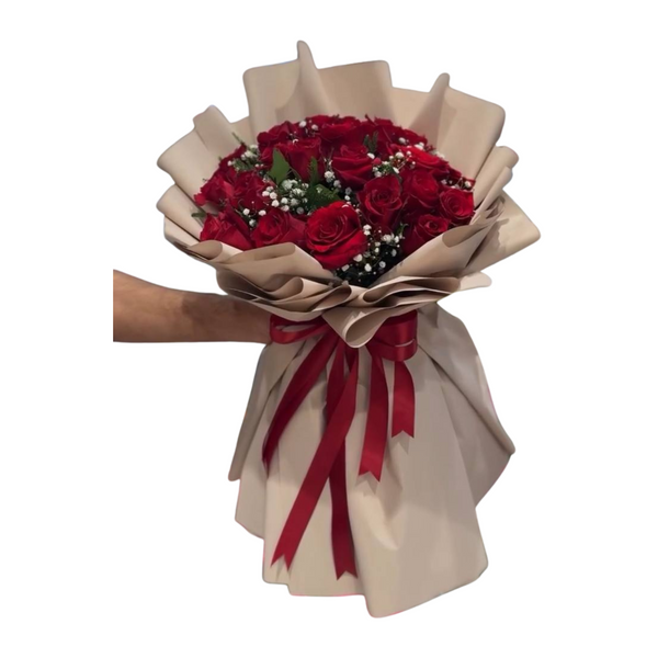 Scarlet Grace – Red Roses Bouquet