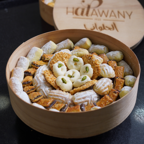 Wooden Box of Mixed Kolucheh and Mamoul by Halawany