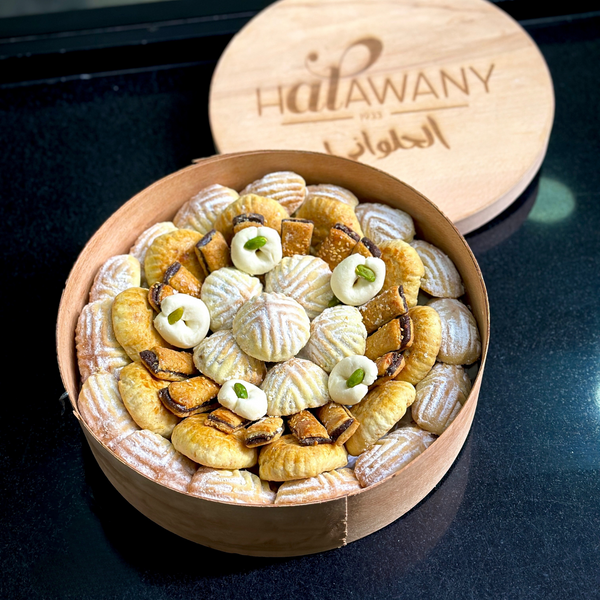 Elegant Wooden Box of Mixed Kolucheh and Mamoul by Halawany